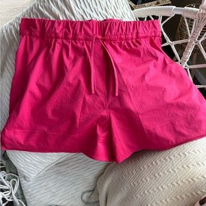 Lululemon Athletica Cherry Mist Cinchable Waist High-Rise Woven Short 3.5” - EUC